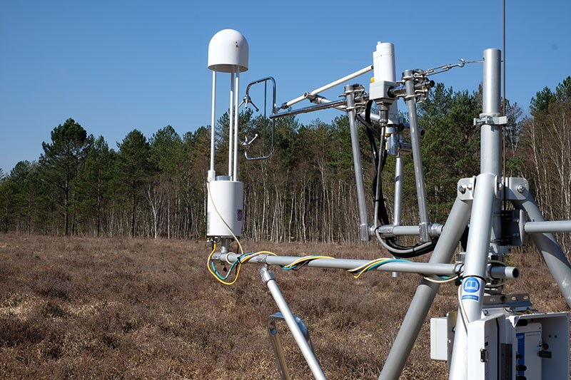 Station Eddy-covariance LICOR LI-7200RS de la tourbière de la Guette