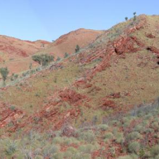 Site de forage du « Pilbara Drilling Project », en Australie. 

© IPGP-CNRS P. Philippot.[...]