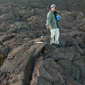 Affleurement de roches volcaniques au sommet du Mauna Kea.

© CRPG, Jérôme Lavé[...]