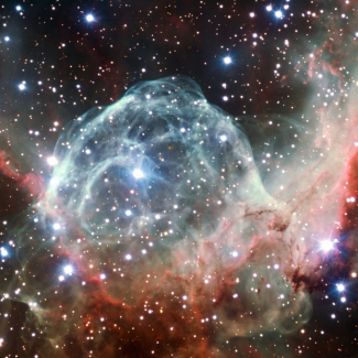 L’image de la nébuleuse du Casque de Thor réalisée à l’occasion du 50e anniversaire de l’ESO (© ESO & Brigitte Bailleul)[...]