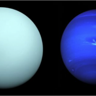 Uranus et Neptune vues par la mission Voyager 2 de la NASA. Crédits © NASA[...]