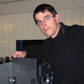 Laurent Jocou reçoit le cristal 2010 du CNRS[...]