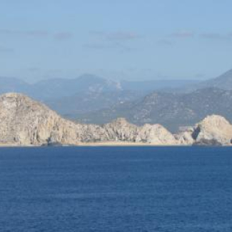 Vue de Cabo San Lucas à l'extrémité de la Basse Californie (Mexique).