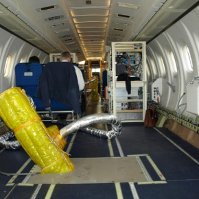 Antenne et récepteurs du radiomètre CAROLS dans l'ATR42.
<br />© CETP, Mickael Pardé[...]
