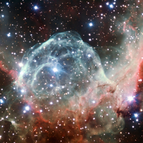 L’image de la nébuleuse du Casque de Thor réalisée à l’occasion du 50e anniversaire de l’ESO (© ESO & Brigitte Bailleul)[...]