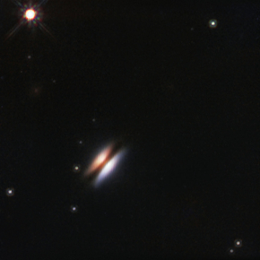 Le disque protoplanétaire en forme de Soucoupe Volante autour de 2MASS J16281370-2431391
Crédit : ESO/NASA/ESA[...]