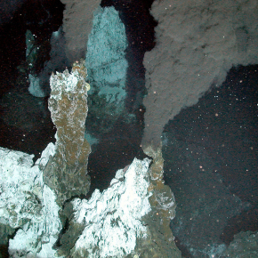 Photographie de source hydrothermale
