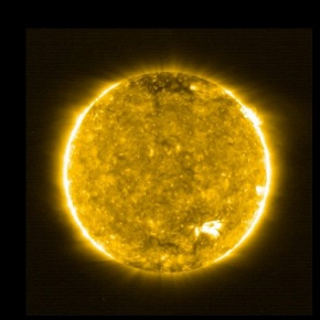 Une des Premieres images du soleil realisees le 30 mai 2020 par la sonde Solar Orbiter.