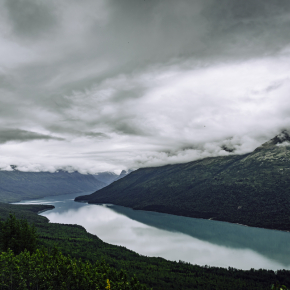 Lac d’Eklutna, à 70 km au nord-est de la ville d’Anchorage, en Alaska