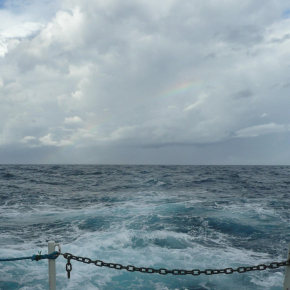 Système orageux fortement précipitant dans le Golfe du Lion vu depuis le bord du P/T Le Provence  
